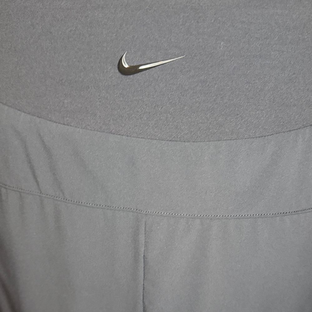 Nike DryFit Black Ultra Lightweight Joggers - Picture 7 of 10